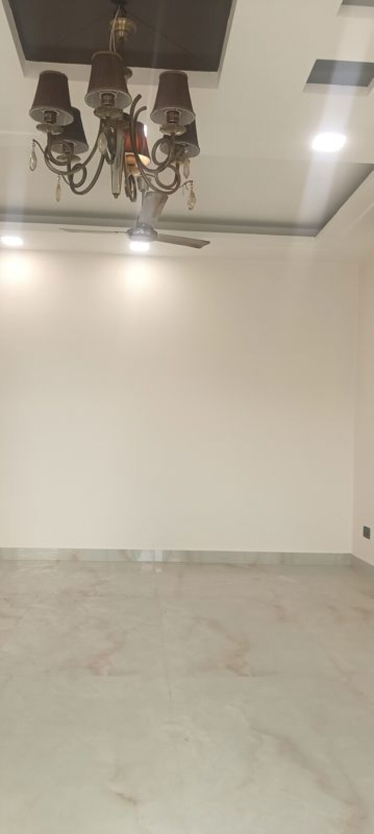 Room, kailash colony 4 Bedroom 2500 Sq.Ft. Builder Floor In Kailash Colony Delhi 9750119