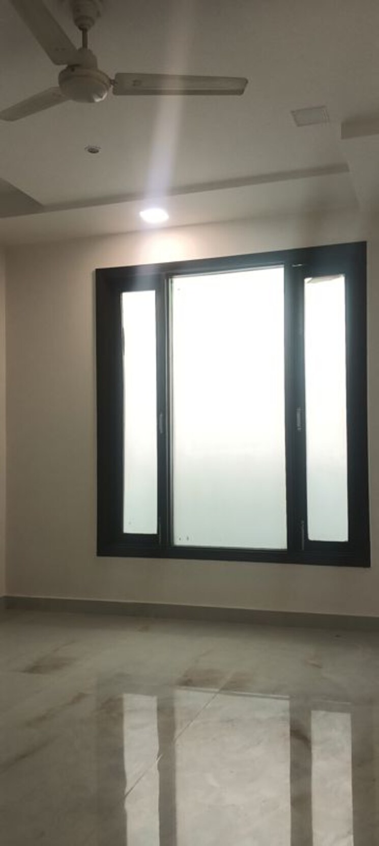 Room, kailash colony 4 Bedroom 2500 Sq.Ft. Builder Floor In Kailash Colony Delhi 9750119