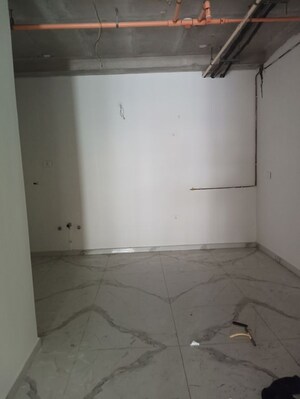 Room in 4 BHK Apartment at DSR The Classe, Narsingi – for Sale