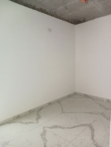 Room in 4 BHK Apartment at DSR The Classe, Narsingi – for Sale