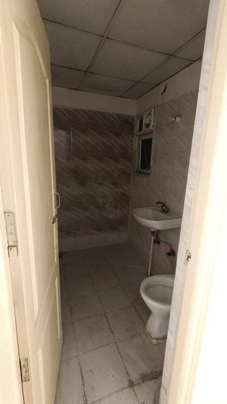 Bathroom, antriksh-golf-view 2 Bedroom 1245 Sq.Ft. Apartment In Sector 78 Noida 9750146