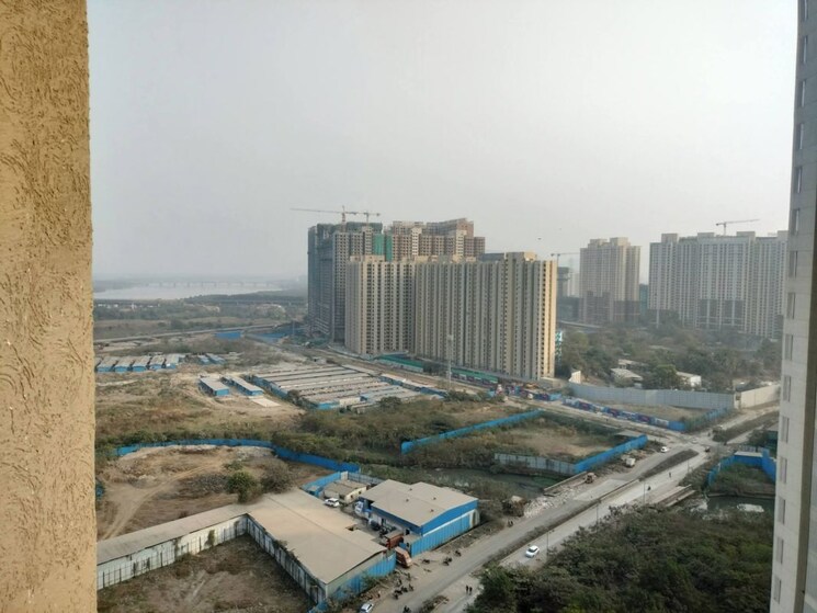 Exterior View, lodha-amara 2 Bedroom 722 Sq.Ft. Apartment In Kolshet Road Thane 9750147