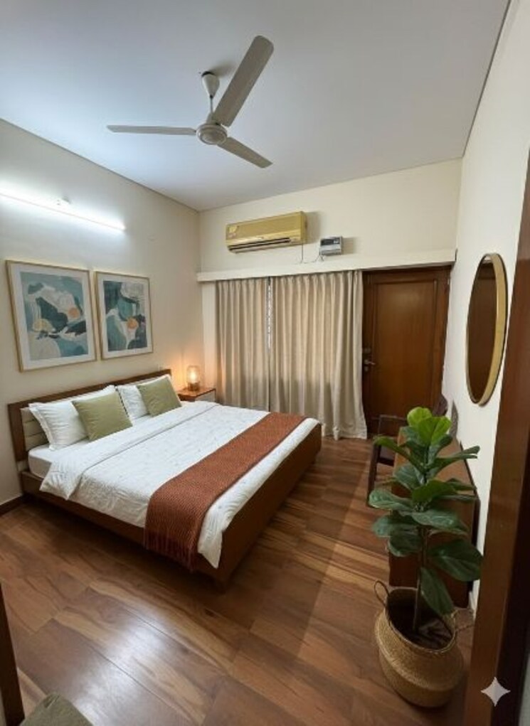 Master Bedroom, kalkaji 3 Bedroom 1900 Sq.Ft. Builder Floor In Kalkaji Delhi 9750152