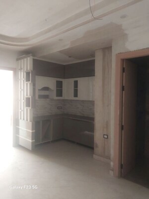Room in 2 BHK Apartment at DMD Hometech Awas Yojna, Sector 73 – for Sale