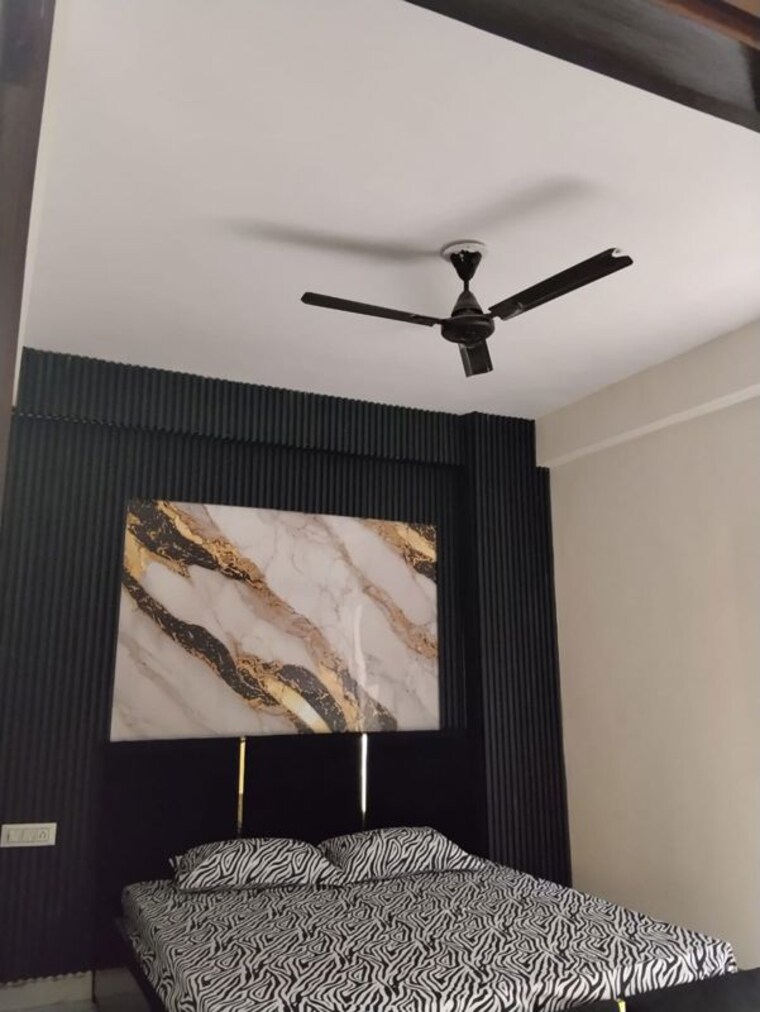 Bedroom, shri-hari-apartments 2 Bedroom 1025 Sq.Ft. Apartment In Shalimar Garden Ghaziabad 9750168