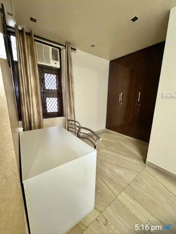 Room in 1 RK Apartment at Apex Anuradha Apartments, Paschim Vihar – for Rent