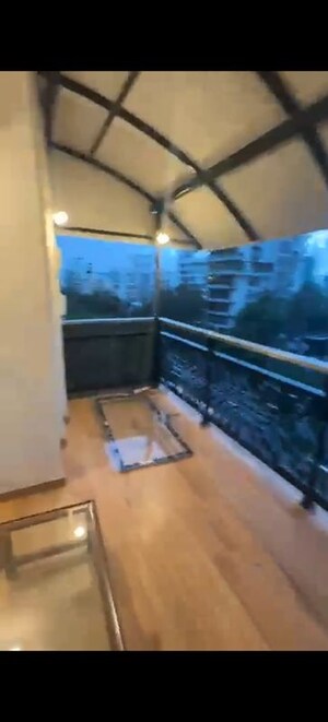 Furnished Amenities in 4 BHK Apartment at Rustomjee 9 JVPD, Juhu – for Rent