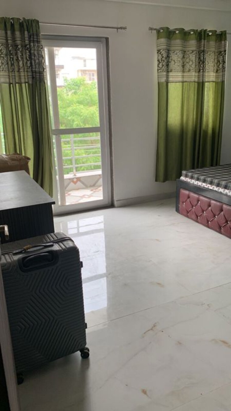 Balcony, sector 38 3 Bedroom 2050 Sq.Ft. Builder Floor In Sector 38 Gurgaon 9750202