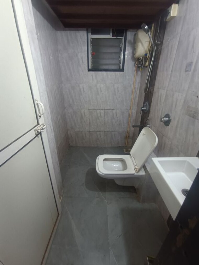 Bathroom, lotus-lotus-link-square 2 Bedroom 1200 Sq.Ft. Apartment In Malad West Mumbai 9750203