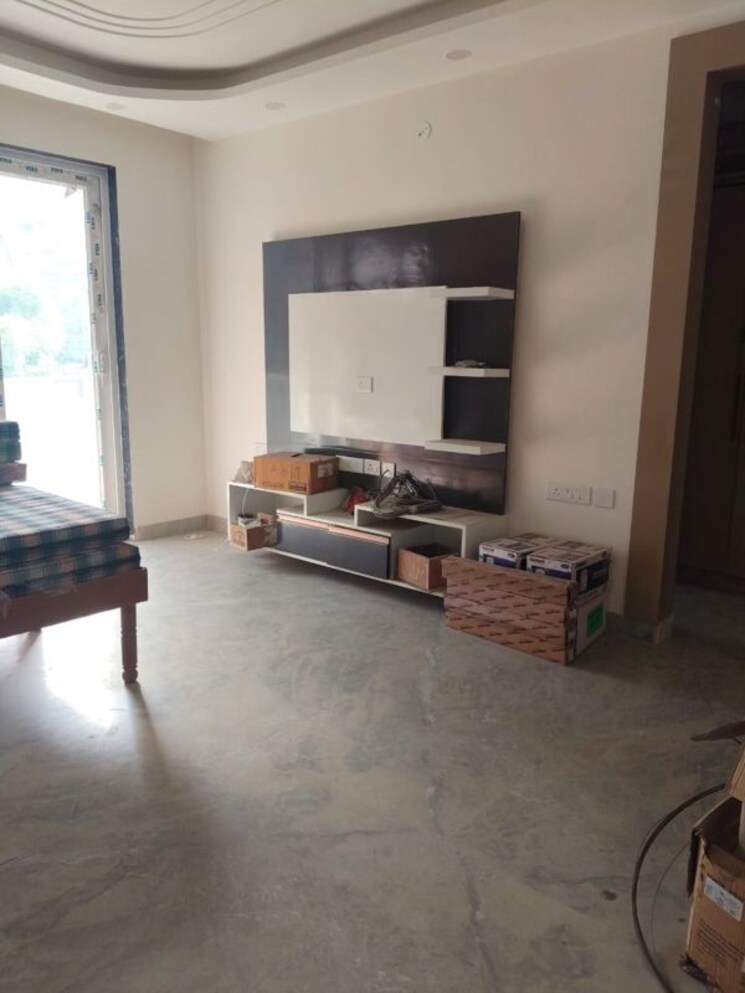 Living Room, sector 52 4 Bedroom 2400 Sq.Ft. Builder Floor In Sector 52 Gurgaon 9750208