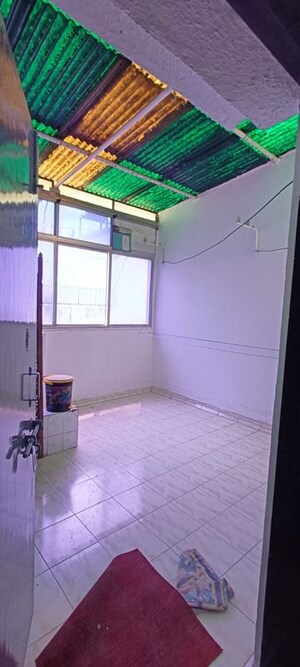 Room in 1 BHK Apartment at Radha Residency Pune, J M Road – for Rent