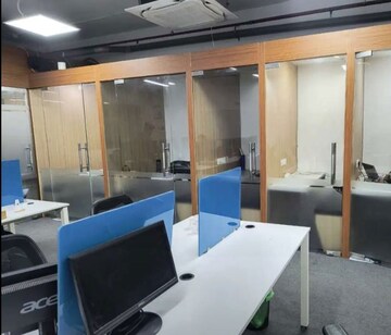  Office Space For Rent in Hazratganj