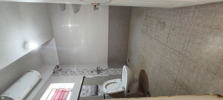 Bathroom, comfort-palace 3 Bedroom 1650 Sq.Ft. Builder Floor In Btm Layout Bangalore 9750260