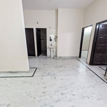 Room in 2 BHK Builder Floor at Sector 23 – for Rent