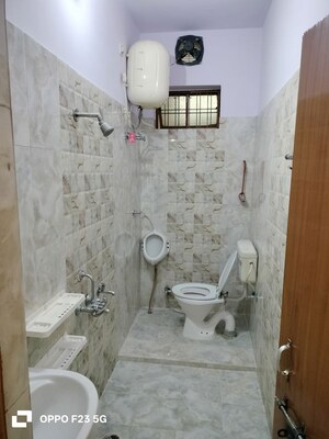 Bathroom in 1 BHK Builder Floor at Gomti Nagar – for Rent
