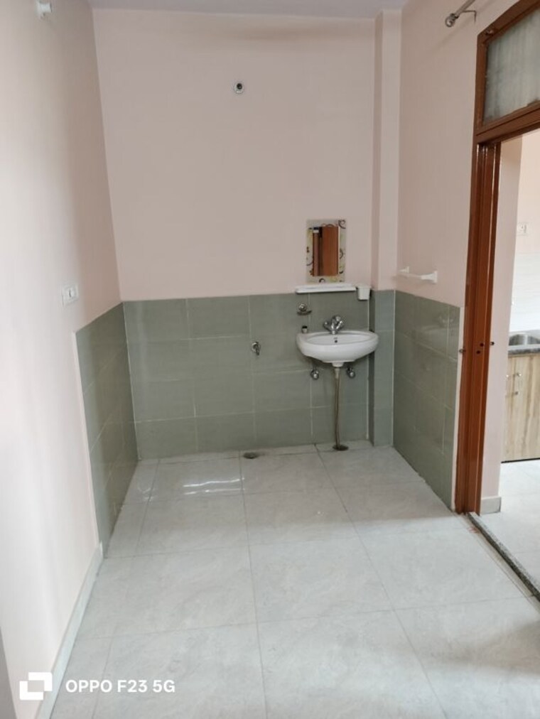 Kitchen, gomti nagar 1 Bedroom 2200 Sq.Ft. Builder Floor In Gomti Nagar Lucknow 9750291