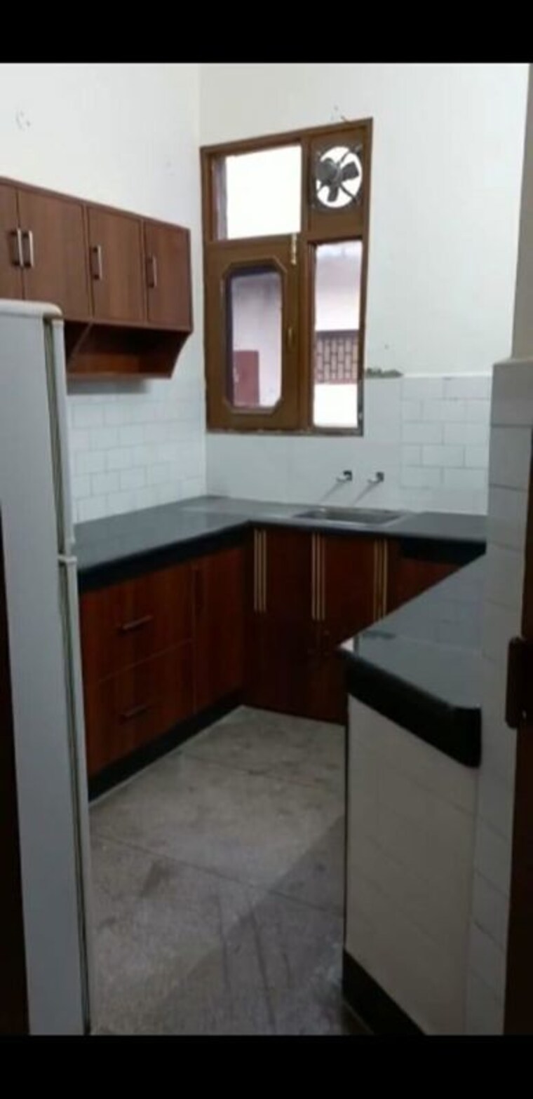 Kitchen, sector 45 3 Bedroom 1000 Sq.Ft. Apartment In Sector 45 Chandigarh 9750292