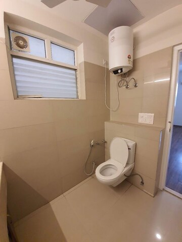 Attached Bathroom in 4 BHK Apartment at DLF Trinity Towers, Dlf Phase V – for Sale
