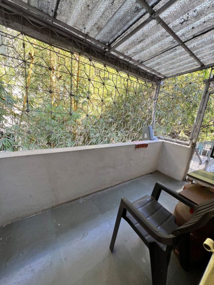 Balcony, koregaon park 2 Bedroom 1050 Sq.Ft. Apartment In Koregaon Park Pune 9750323