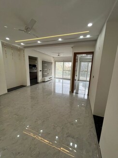 3 BHK Builder Floor For Rent in Sector 38