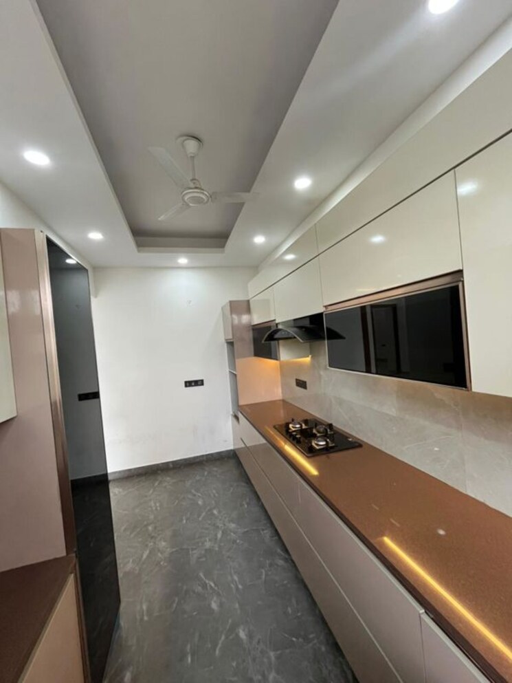 Kitchen, sector 38 3 Bedroom 2200 Sq.Ft. Builder Floor In Sector 38 Gurgaon 9750334