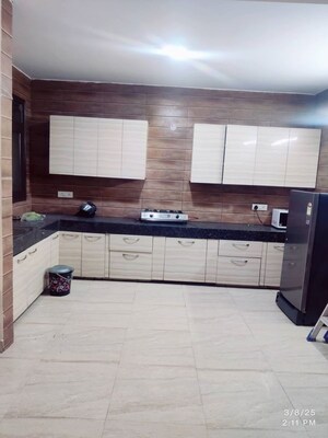 Kitchen in 3 BHK Builder Floor at Sector 40 – for Rent