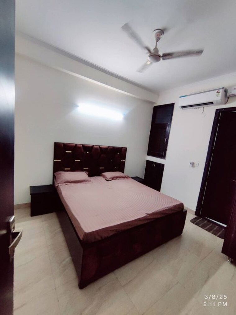 Bedroom, sector 40 3 Bedroom 2200 Sq.Ft. Builder Floor In Sector 40 Gurgaon 9750340
