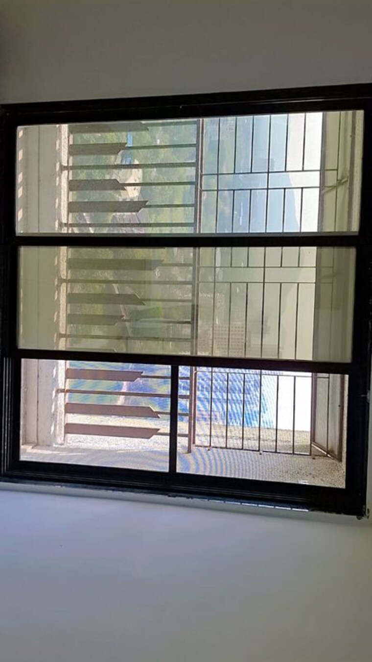 Room, dynamic-crest 2 Bedroom 550 Sq.Ft. Apartment In Shilphata Thane 9750352