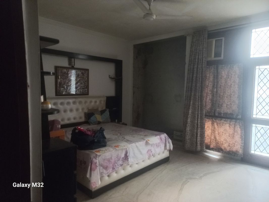 3 BHK Builder Floor For Rent in Vasant Vihar