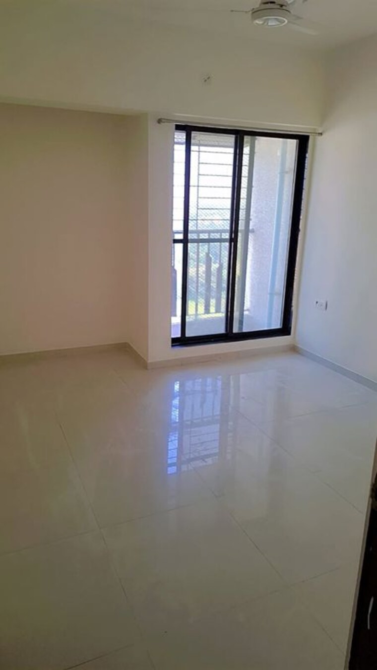 Room, dynamic-crest 2 Bedroom 550 Sq.Ft. Apartment In Shilphata Thane 9750364