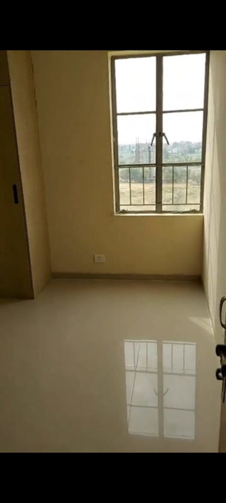 Room, smart-world-gems 2.5 Bedroom 1150 Sq.Ft. Apartment In Sector 89 Gurgaon 9260885