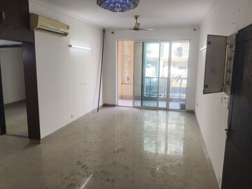 Room in 3 BHK Apartment at Ansal API Esencia, Sector 67 – for Rent