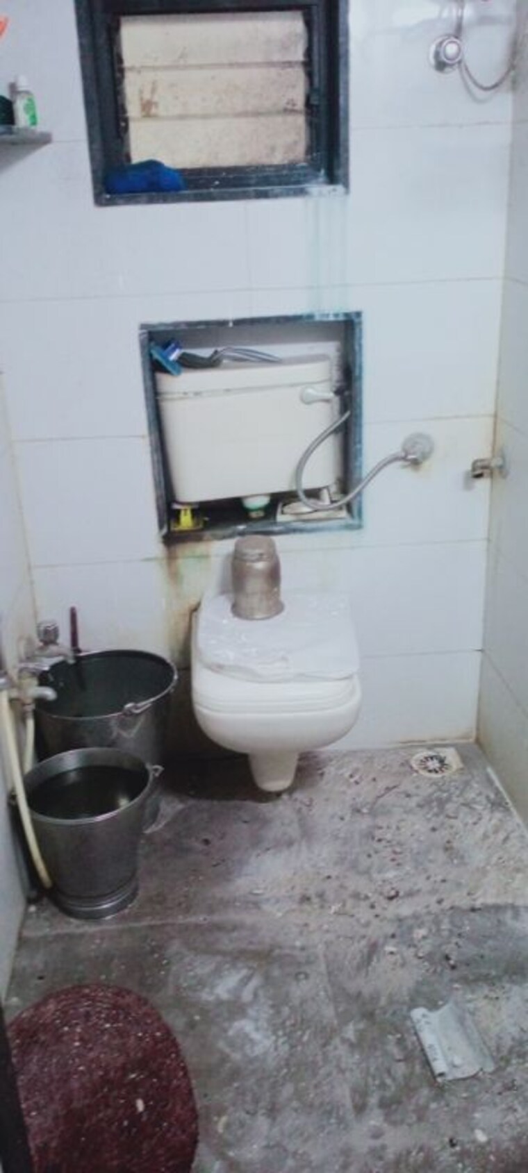 Bathroom, bindra-complex 1 RK 300 Sq.Ft. Apartment In Andheri East Mumbai 9750384