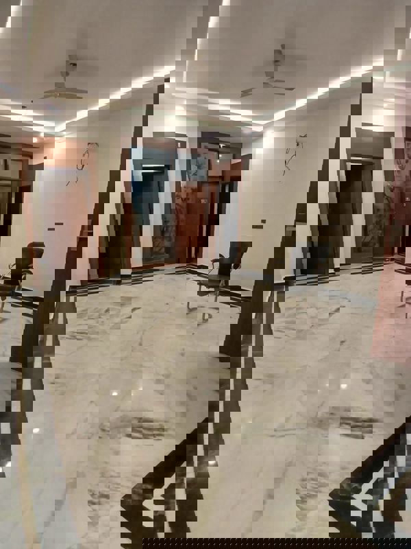 3 BHK Builder Floor For Rent in Unitech South City 1