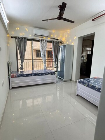 Room in  Pg at Goregaon West – for Rent