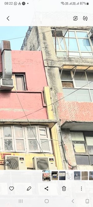  Land For Sale in Hauz Khas Market