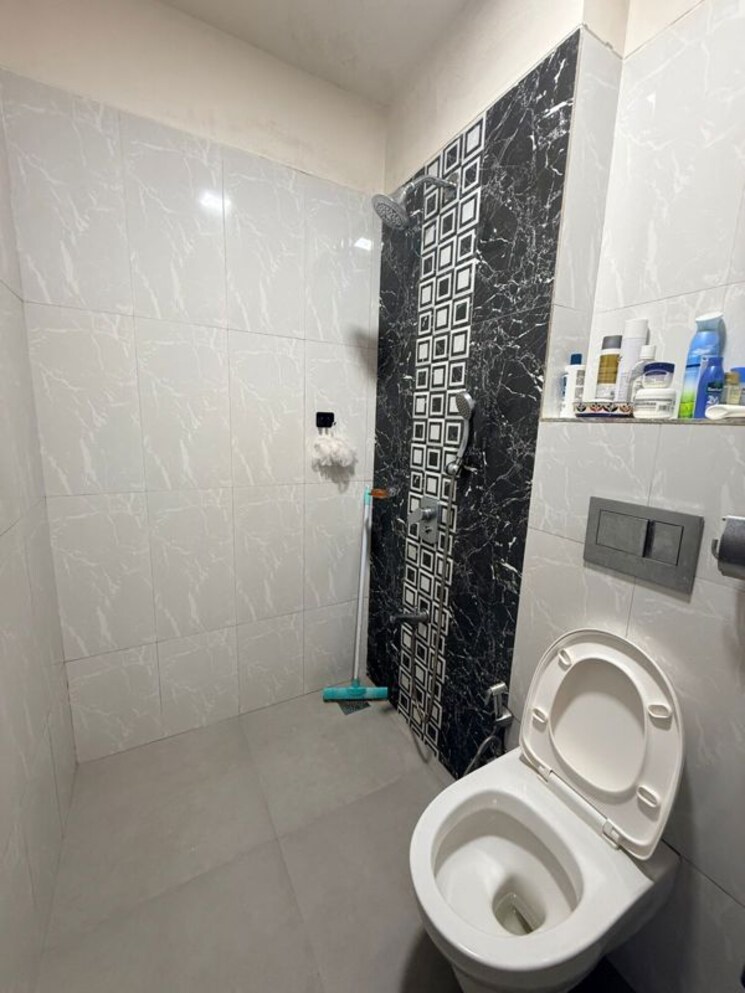 Bathroom, omkar-ananta 2 Bedroom 644 Sq.Ft. Apartment In Goregaon East Mumbai 9750433