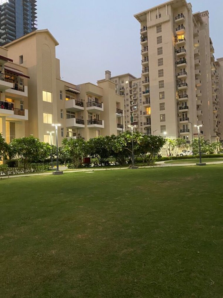 Exterior View, emaar-emerald-estate 3.5 Bedroom 1400 Sq.Ft. Apartment In Sector 65 Gurgaon 9750477