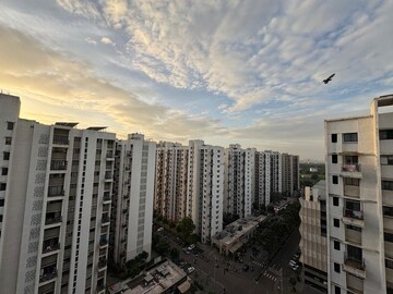 2 BHK Apartment For Rent in Lodha Lakeshore Greens, Dombivli East