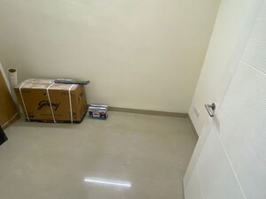 Furnished Amenities in 3.5 BHK Apartment at Emaar Emerald Estate, Sector 65 – for Rent