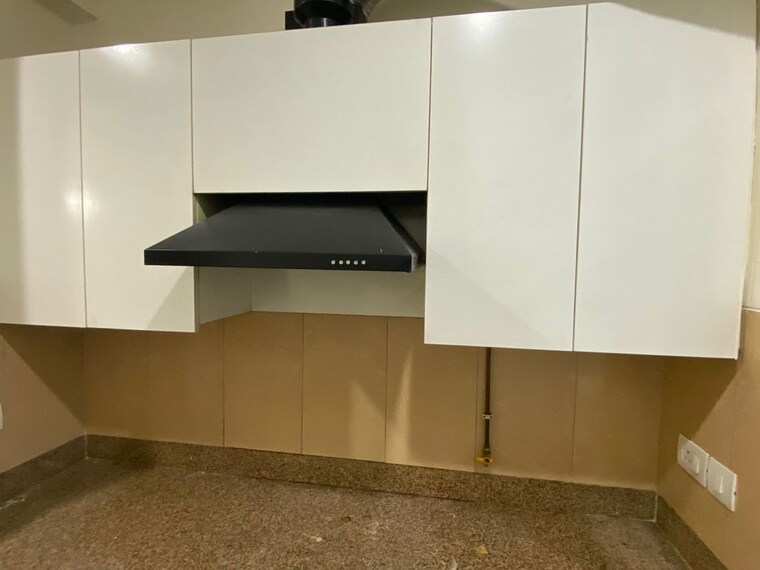 undefined, emaar-emerald-estate 3.5 Bedroom 1400 Sq.Ft. Apartment In Sector 65 Gurgaon 9750506