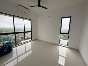 Room in 4 BHK Penthouse at Lodha Lakeshore Greens, Dombivli East – for Rent