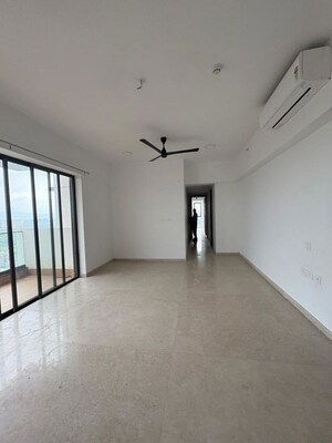 Room in 4 BHK Penthouse at Lodha Lakeshore Greens, Dombivli East – for Rent