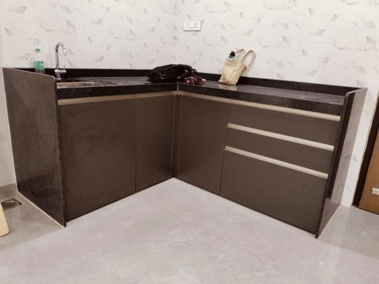 Room, roha-vatika 1 RK 260 Sq.Ft. Apartment In Kurla East Mumbai 9750501