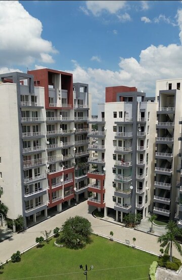 3 BHK Apartment For Sale in Greater Green Park Colony