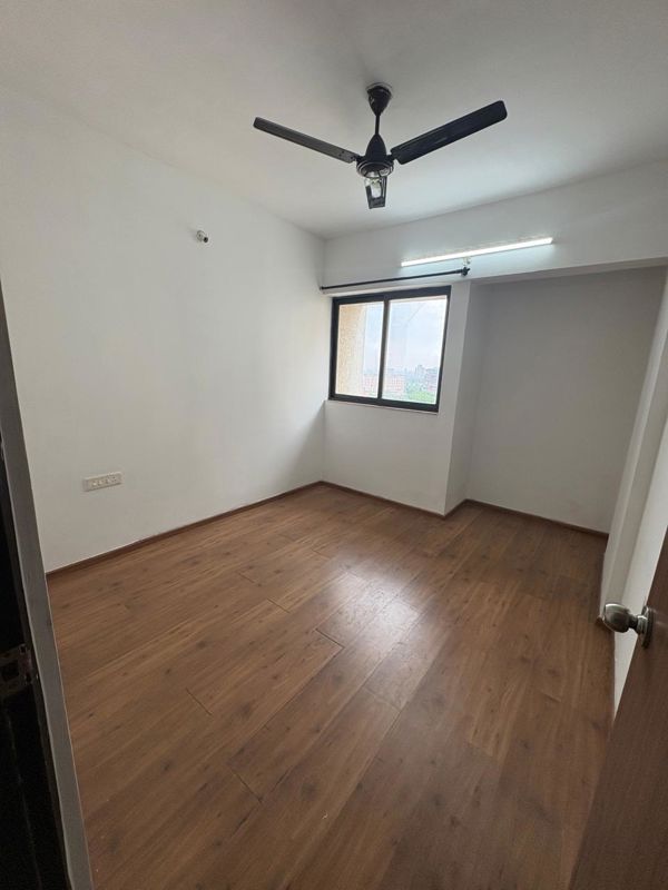 2 BHK + Pooja Room,Servant Room 738 Sq.Ft. Apartment in Lodha Lakeshore Greens