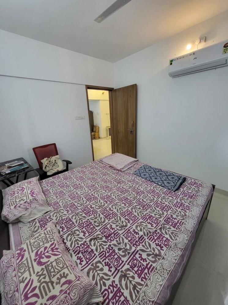 Bedroom, yamuna-apartments-bibwewadi 2 Bedroom 850 Sq.Ft. Apartment In Bibwewadi Pune 9750542