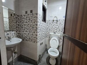 Bathroom in 1 BHK Apartment at Palm Residency Chhatarpur, Chattarpur – for Rent
