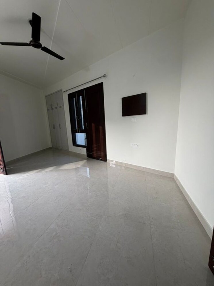 Room, palm-residency-chhatarpur 1 Bedroom 450 Sq.Ft. Apartment In Chattarpur Delhi 9750589