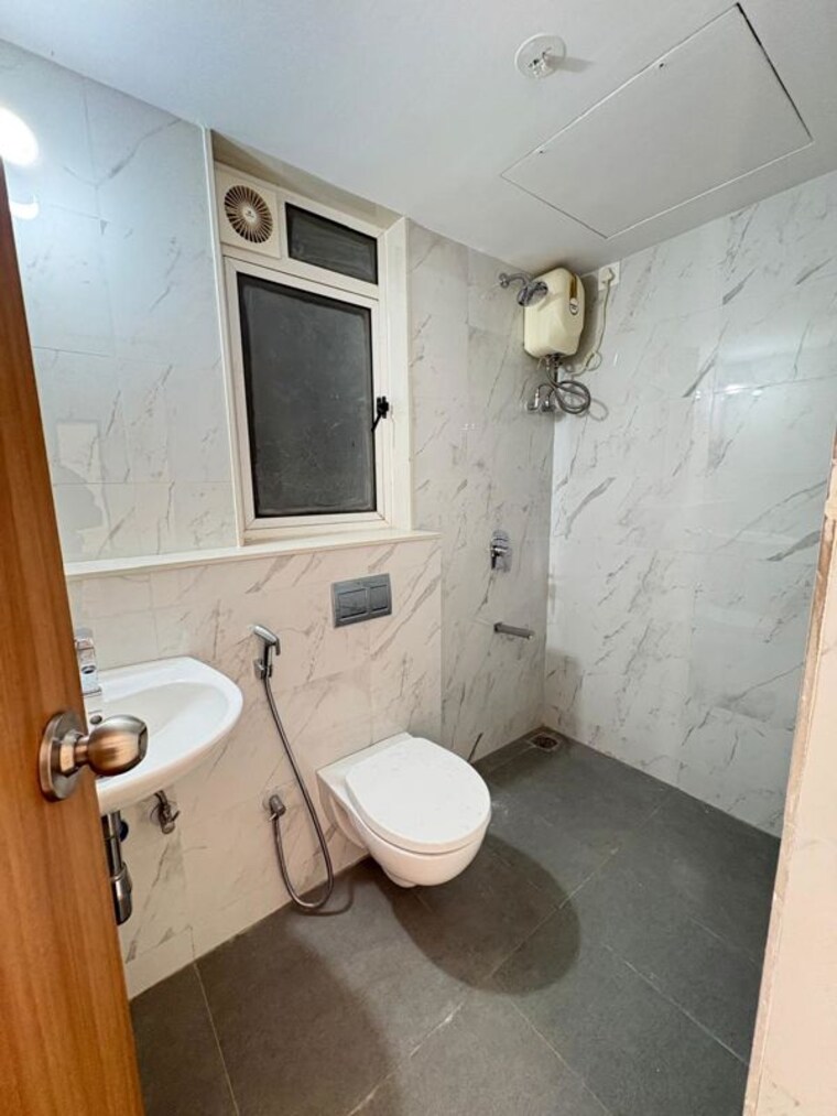 Bathroom, lodha-codename-premier 2.5 Bedroom 759 Sq.Ft. Apartment In Dombivli East Thane 9750603